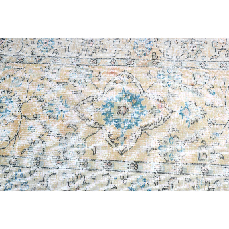 Tapis turc rétro vintage en laine jaune: cadeau idéal pour les espaces d'entrée