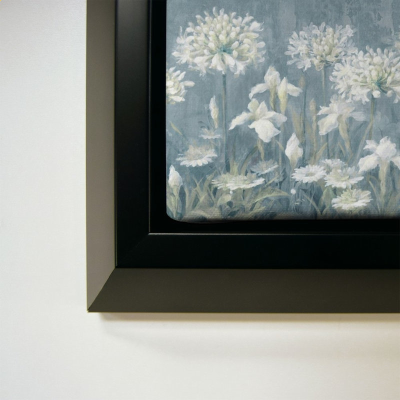 «Spring Blossoms II Slate Blue» par Danhui Nai - impression sur toile, H 44 po x l 64 po, Noir