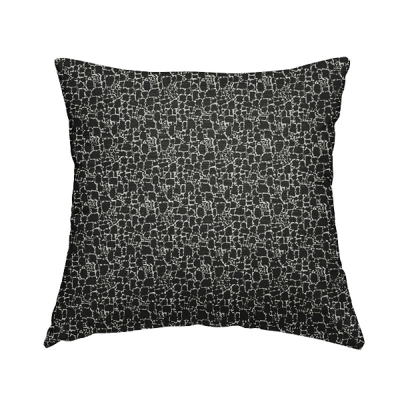 Emylie Geometric Rectangular Cushion