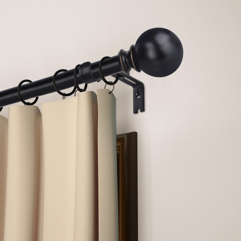 Tringle à rideaux simple réglable Derryberry, Noir, 28" - 48"