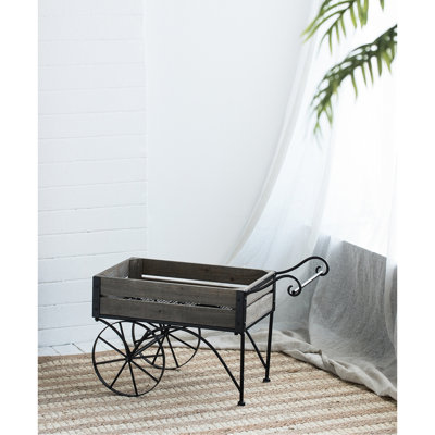 Jardinière rustique pour petits espaces