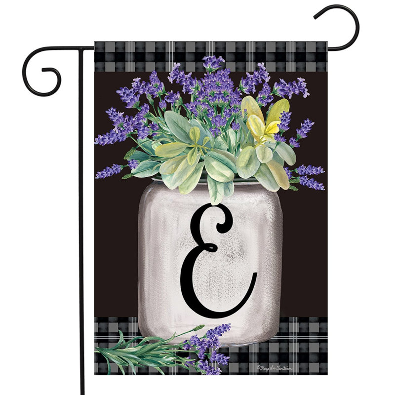 Drapeau de jardin ferme monogramme lettre E
