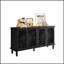 Élégante armoire buffet antique avec sculptures florales, pieds en bois massif, poignées en laiton antique et tablettes réglables pour un rangement polyvalent et un meuble télé