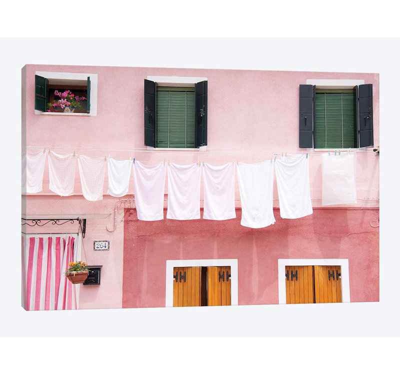 «Dirty Laundry» par Honeymoon Hotel - impression sur toile tendue, H 8 po x l 12 po x P 0,75 po, Toile tendue