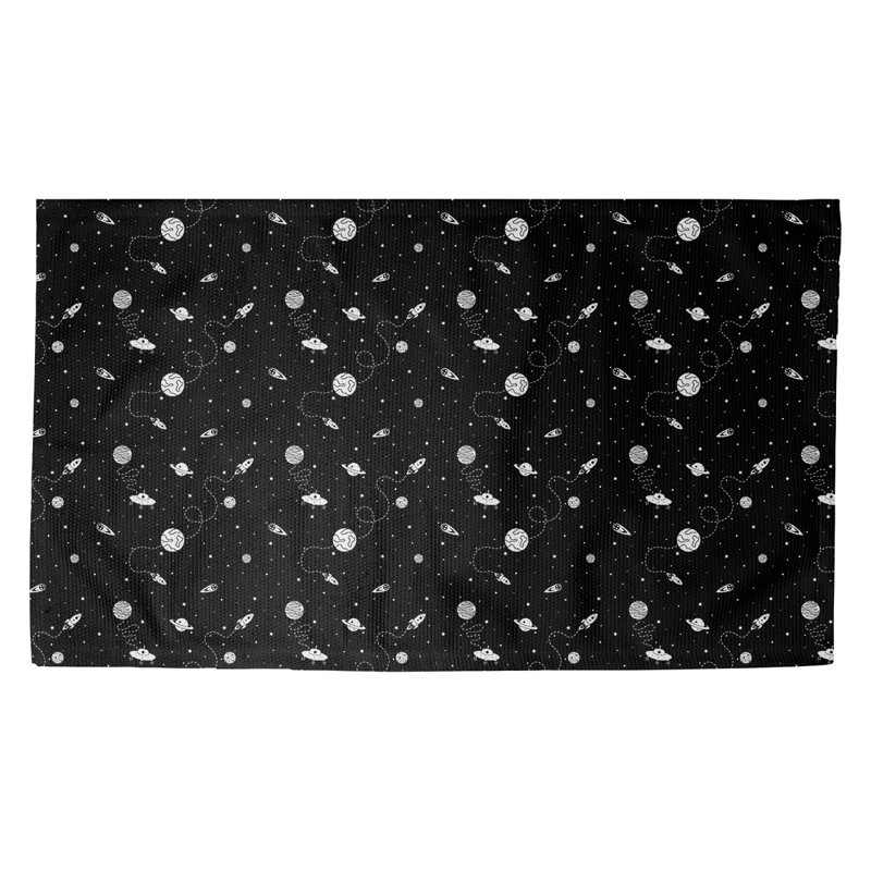 Tapis d’intérieur extérieur espace extérieur Avicia, L 62,5 po x L 86 po, Noir / blanc