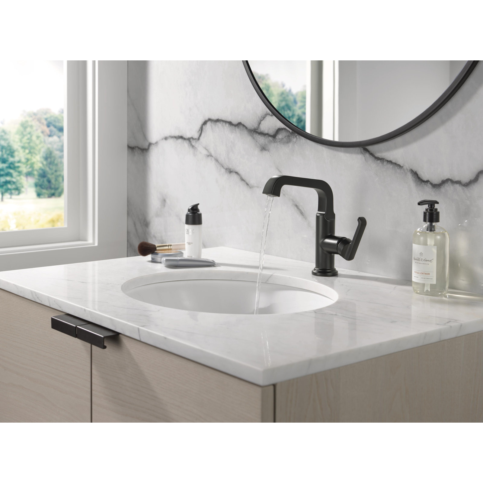 Tetra Single-Hole Bathroom Faucet with Drain, Matte Black