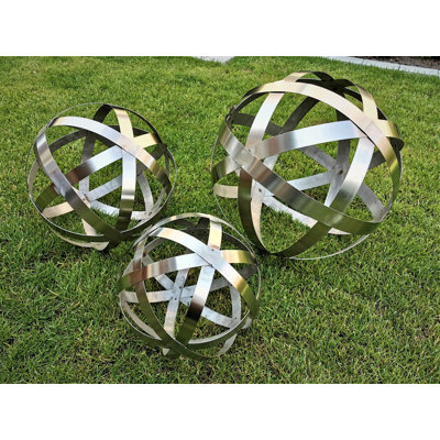 Caryol Stainless Steel Garden Art