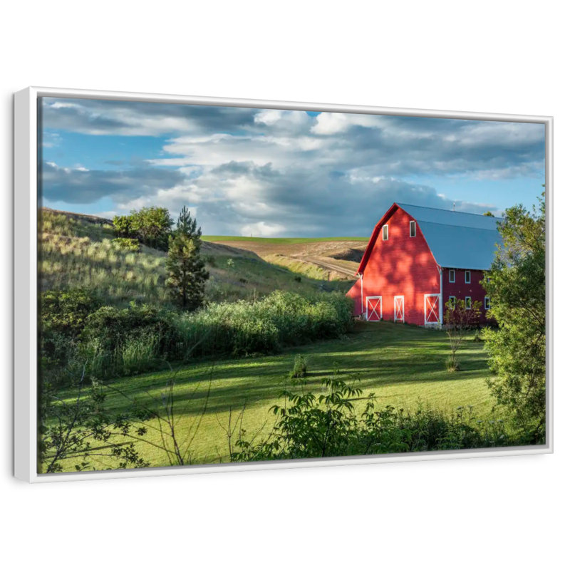 Grange rouge dans la campagne de la Palouse, Cadre flottant blanc, 40 po x 27 po