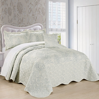 4 Piece Damask Oversized Embroidery Bedspread Set