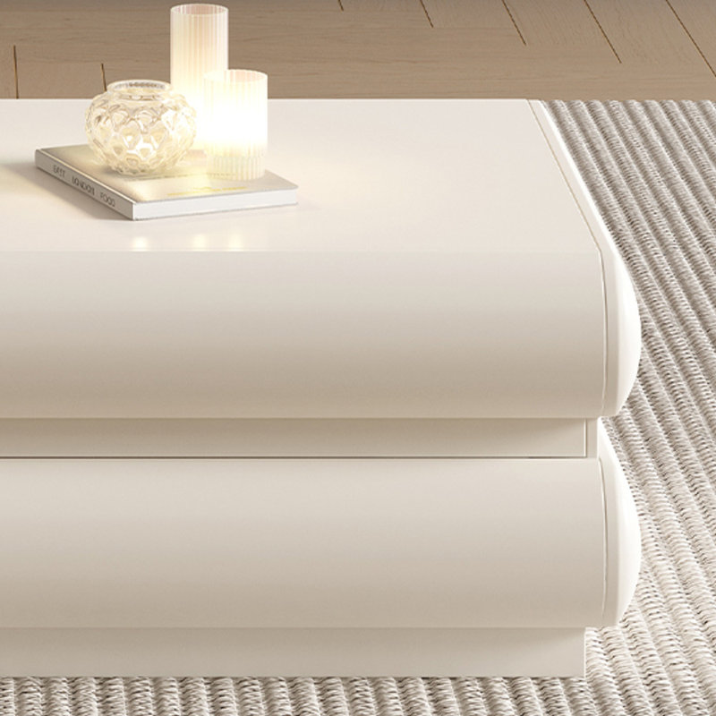 Table basse de luxe crème et moderne