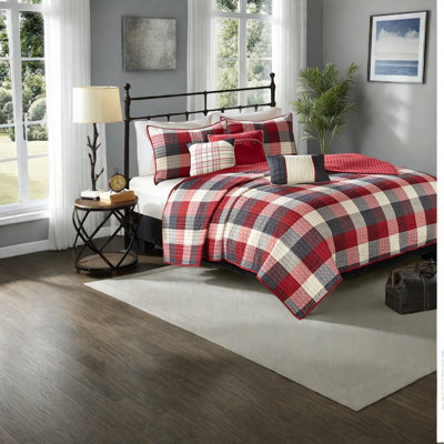 Rustic Red Quilt Bedding Sets, Polyester, Cozy Farmhouse Style For Home