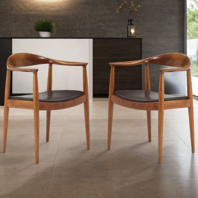 Chaise de salle à manger Gilligan - Structure en bois massif avec revêtement en similicuir, fauteuil pour la cuisine, la salle à manger ou l'espace de vie