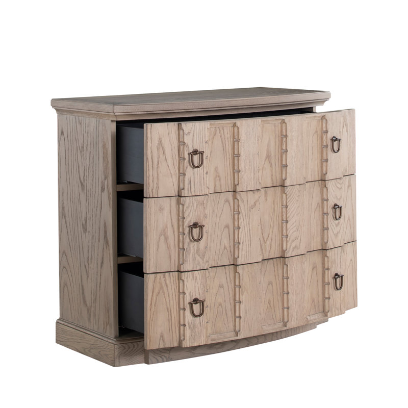 Antonio Chest