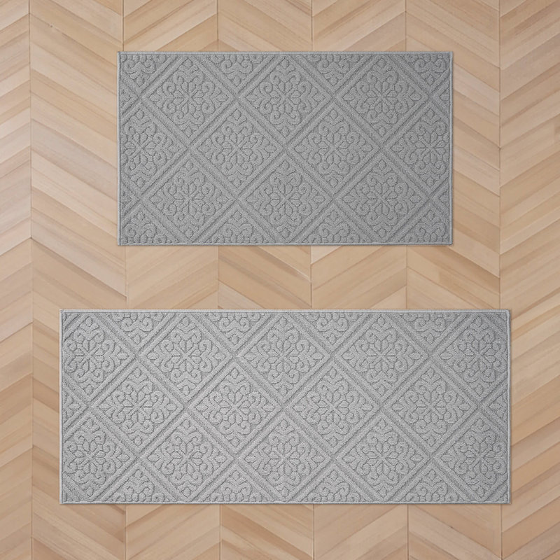 Austell Machine Woven Synthetic Area Rug in Gray, Rectangle 2'2" x 3'9"/Runner 2'2" x 5'