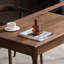 Bureau simple et luxueux-443226950