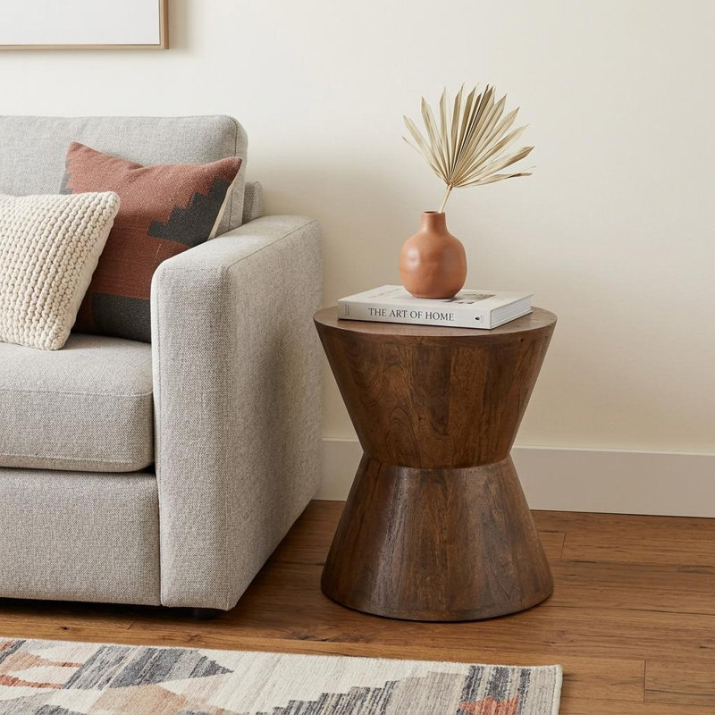 Table de bout ronde transitionnelle en bois massif brun foncé et brun 18 po Transitional