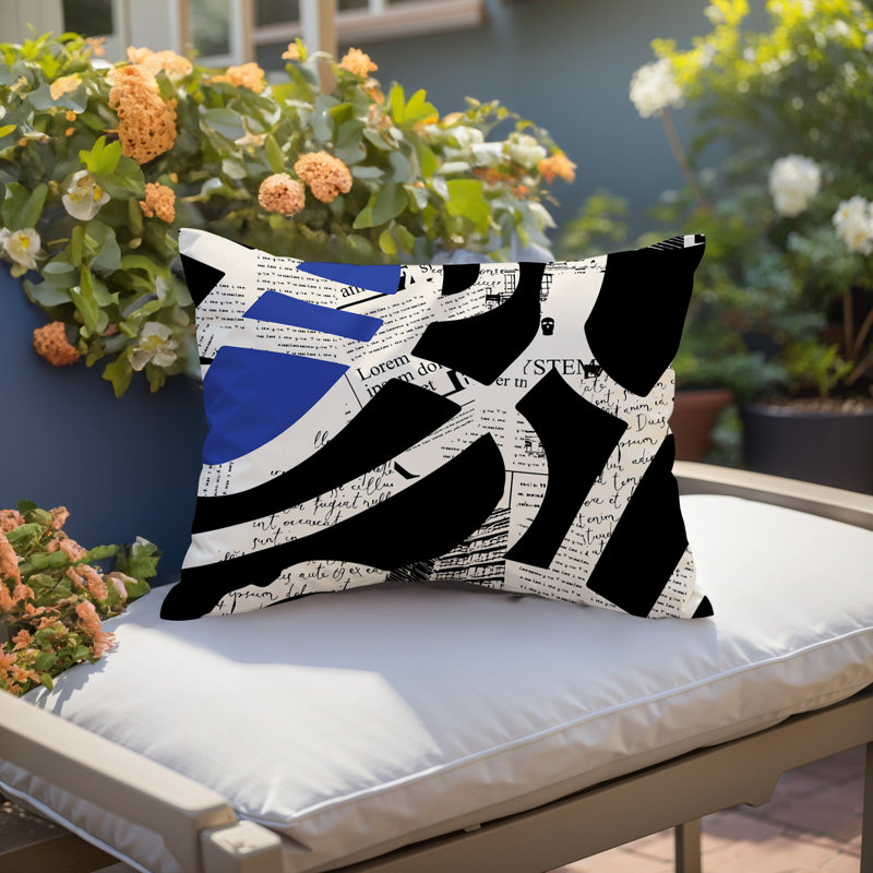 Oreiller rectangulaire réversible intérieur / extérieur Kaya, H 14 po x l 20 po, Bleu marine / noir / blanc cassé