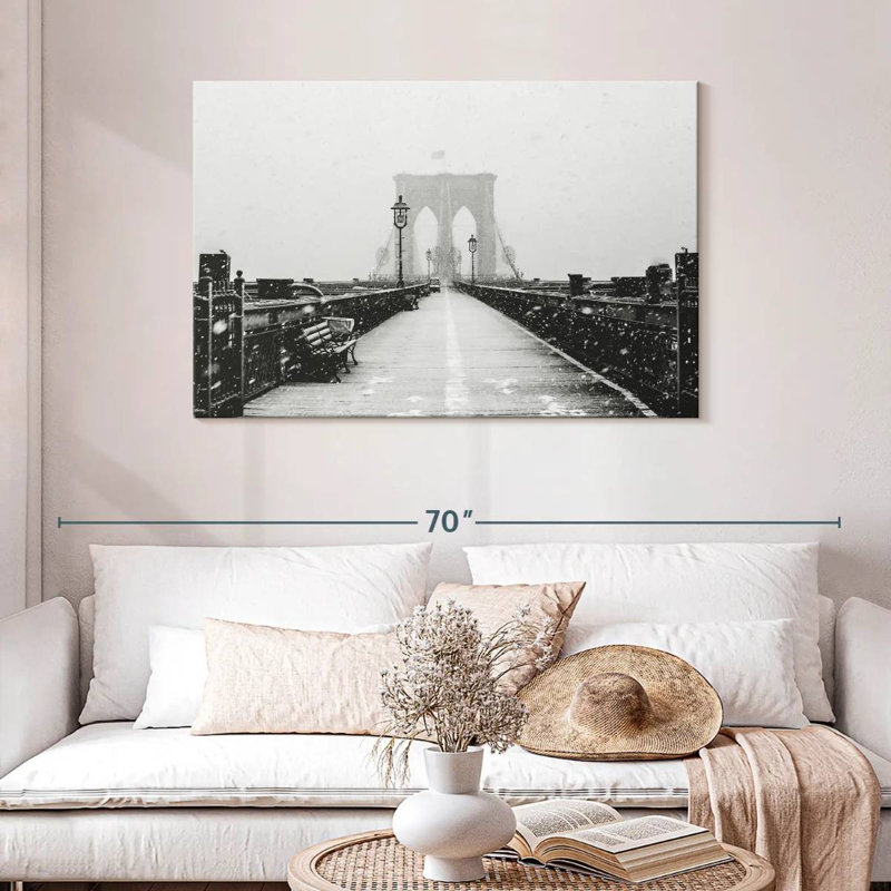 Nicci Winter au pont de Brooklyn, H 30 po x l 45 po