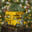 Bus scolaire avec arbre de noël