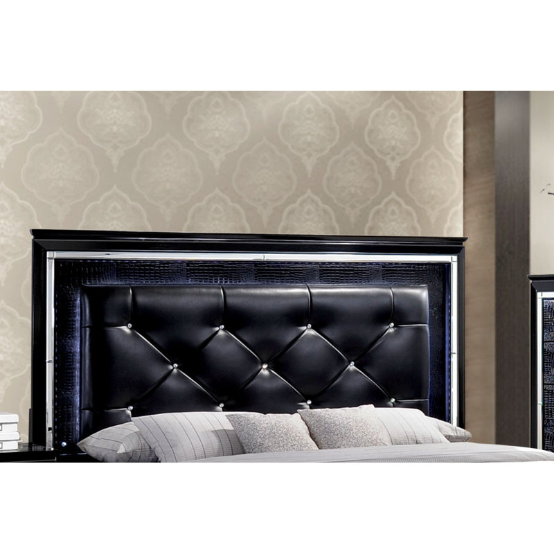 Aghanliss Tufted Standard Bed, King, Black