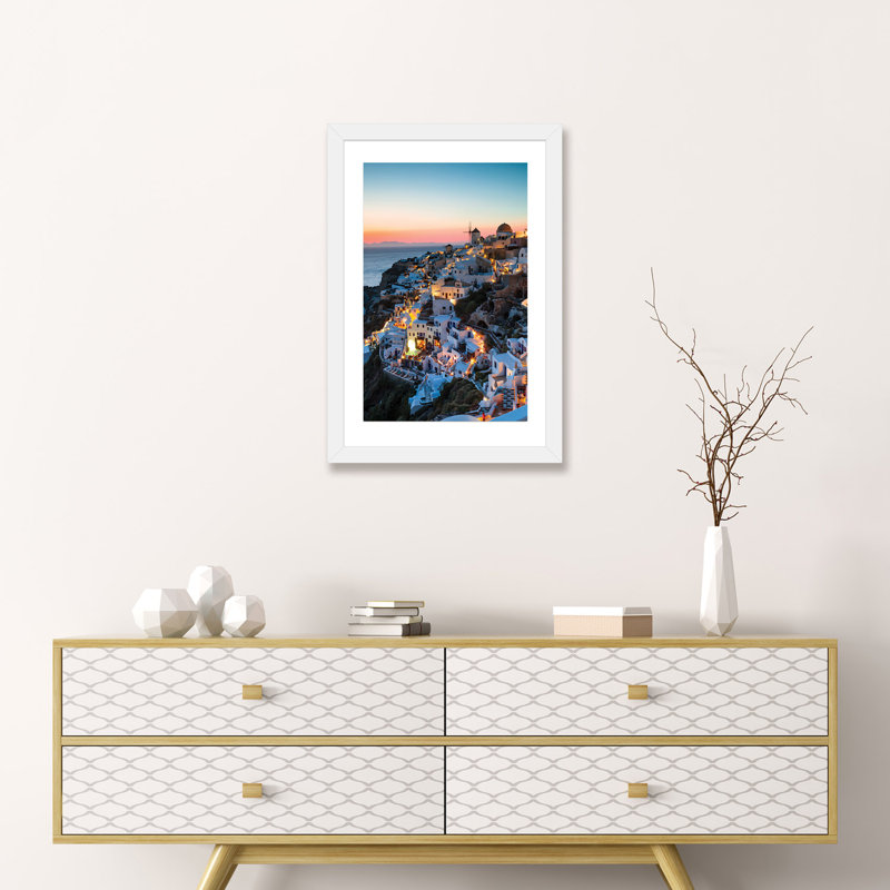 Santorini Evening par Matteo Colombo - reproduction de photo, H 32 po x l 24 po x P 1 po, Papier encadré blanc