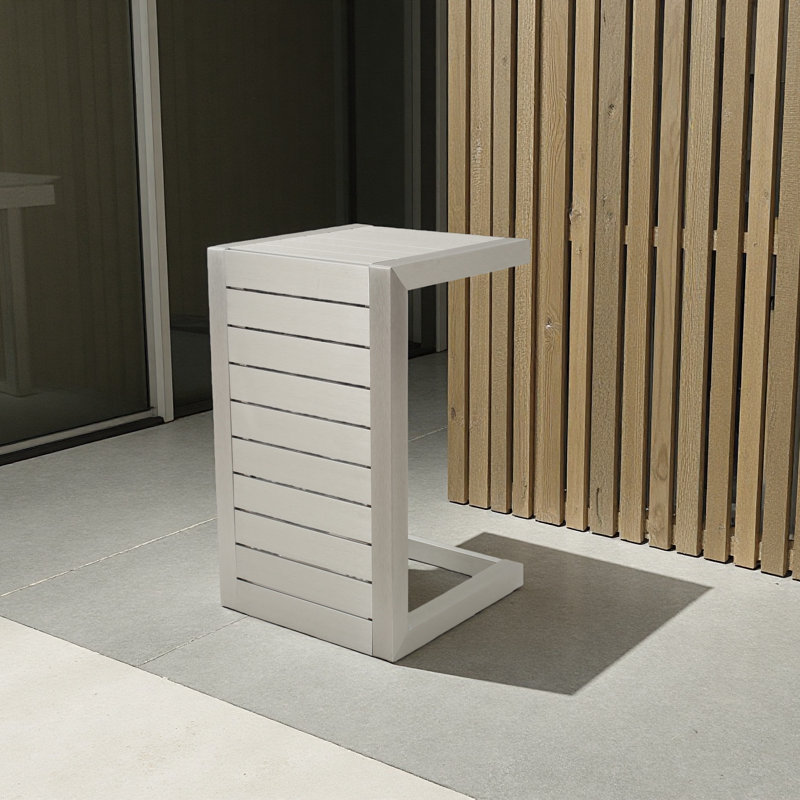 Table en forme de C, Argent argent