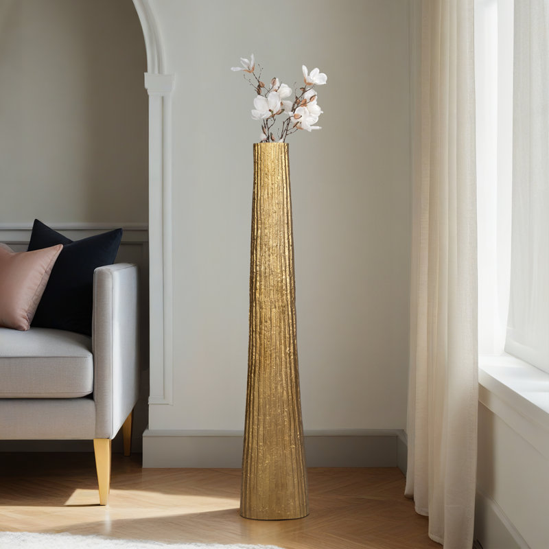 Vase en aluminium Katorin, Doré, H 58 po x l 11 po x P 6 po