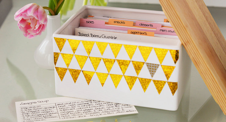recipe organiser made from a bread bin