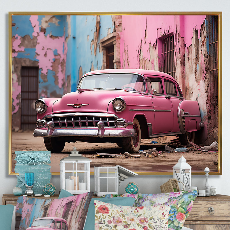 Impression de voiture rose à Cuba - Reproduction d'art voiture classique, Cadre flottant doré, H 24 po x l 32 po x P 1 po