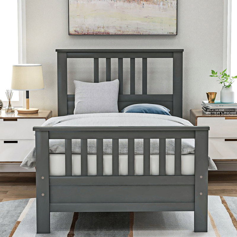 Lit plateforme simple en bois, gris