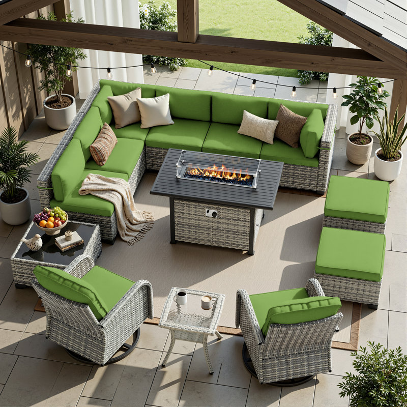 Ensemble de conversation de patio en osier 13 pièces avec table de foyer, canapé modulaire, chaises berçantes pivotantes et repose-pieds
