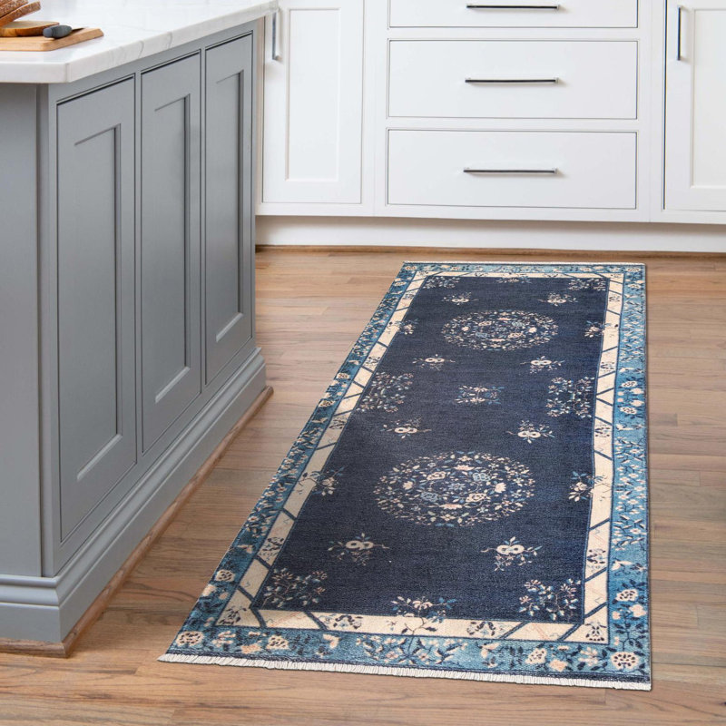 Rugs.com Fariba Boutique Rug, Runner 2' x 8'