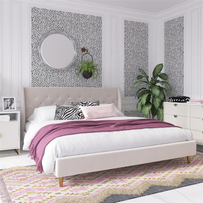 Her Majesty Velvet King Platform Bed