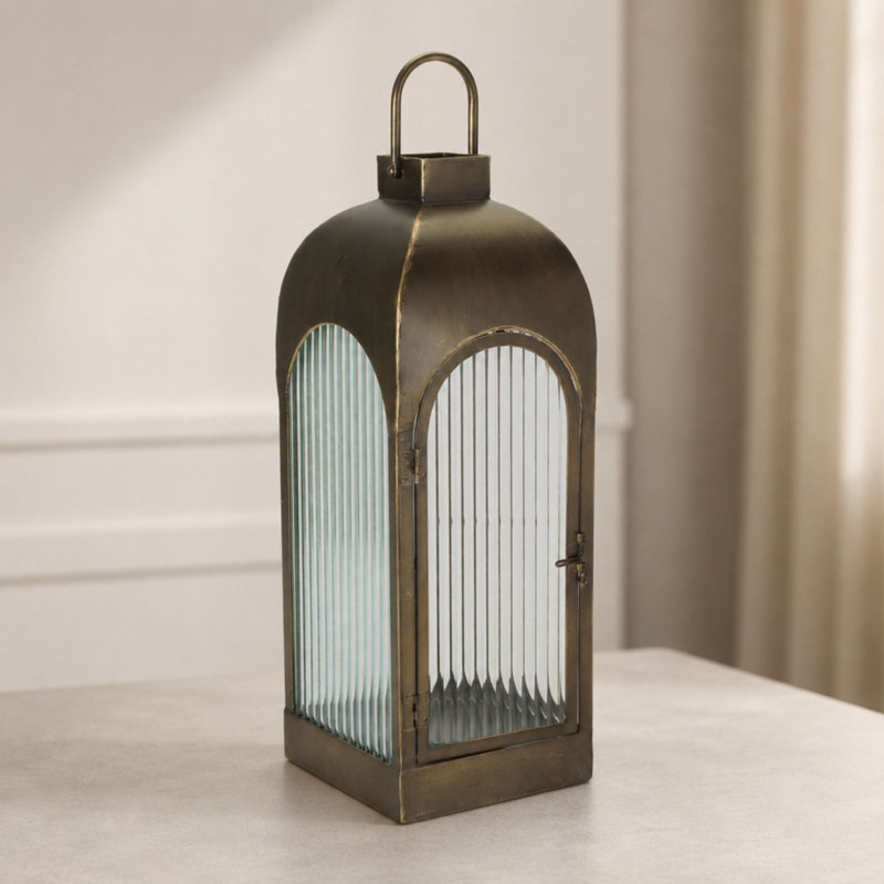 Lanterne arquée en fer et en verre nervuré, H 7,25 po SQX22 po