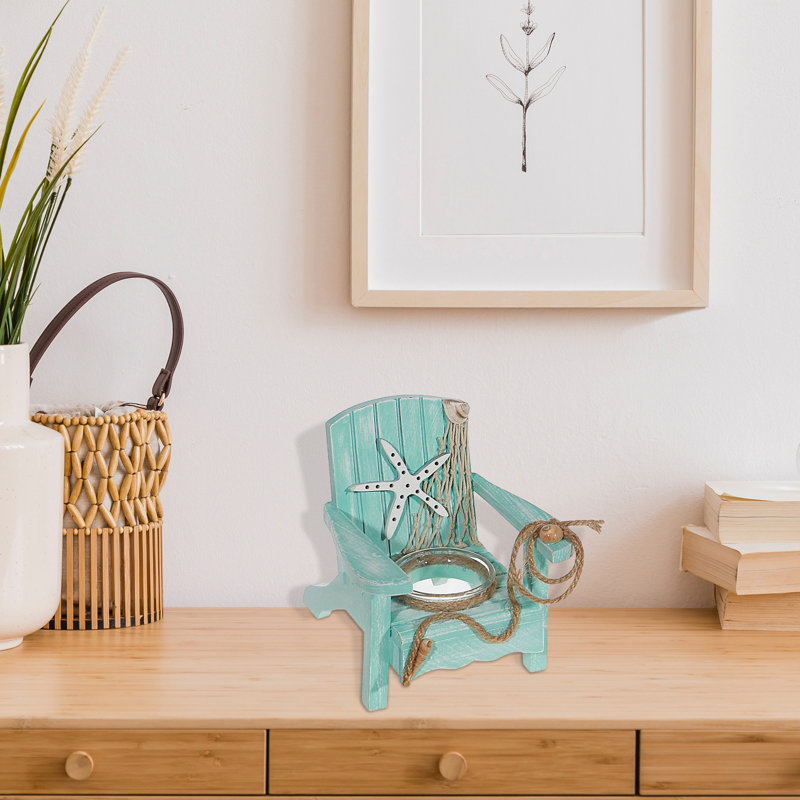 Chaise en bois avec bougeoir turquoise