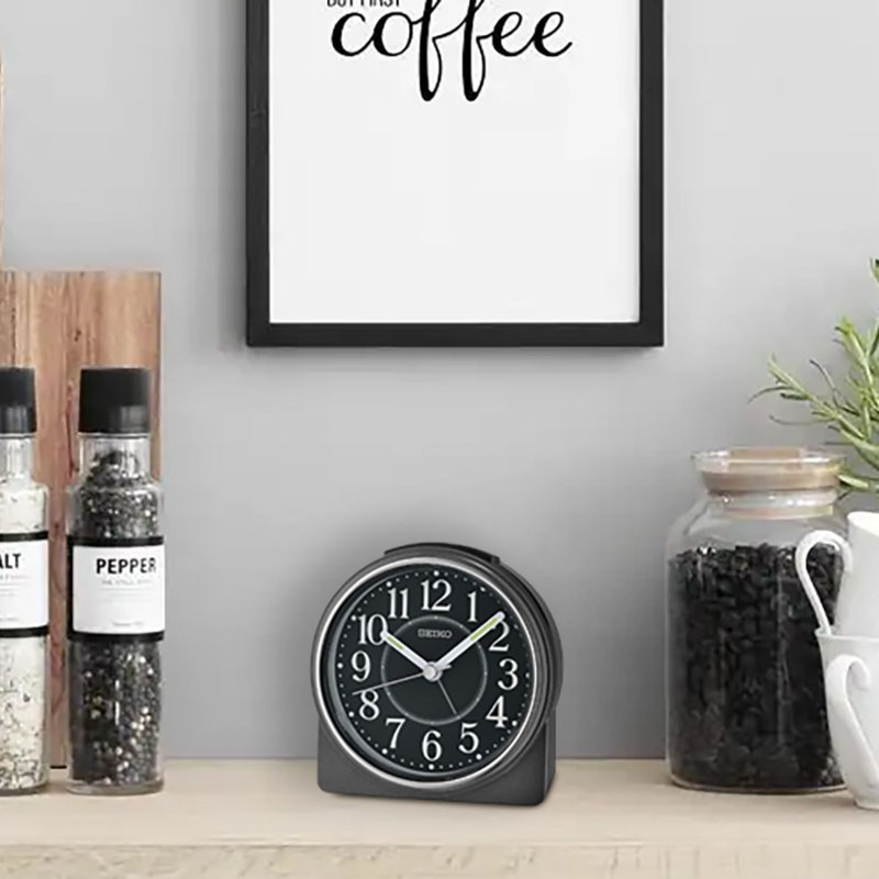 QHE198KLH Alarm Clock, Black, Black