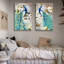 Paons bleus avec fleurs, ensemble sur toile-559009309