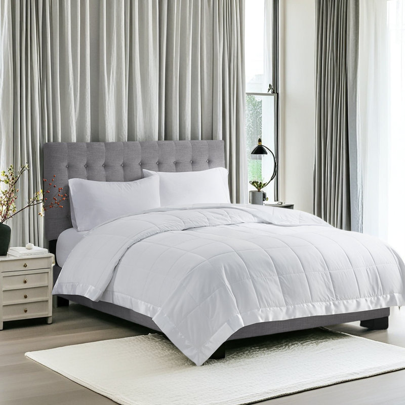 Couverture en duvet synthétique toutes saisons, couverture matelassée légère et douce, jeté luxueux avec bordure en satin pour lit