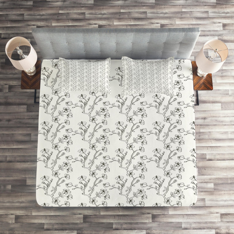 Farmhouse / Country Polyester Floral Coverlet