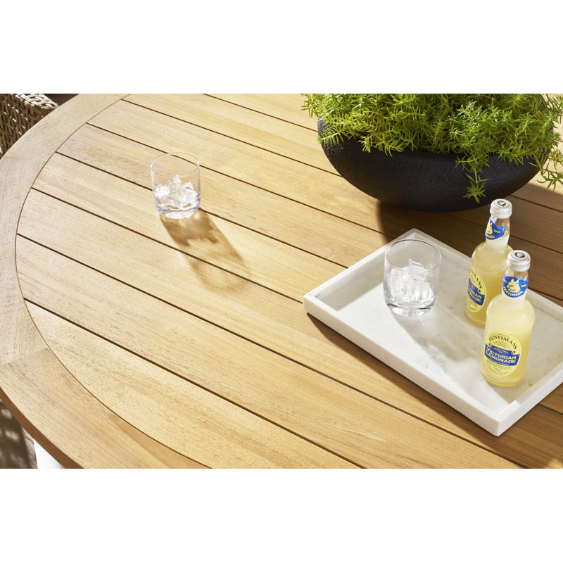 Horizon Outdoor Round Dining Table