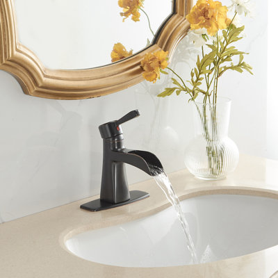 Single-handle Bathroom Faucet with Drain Assembly