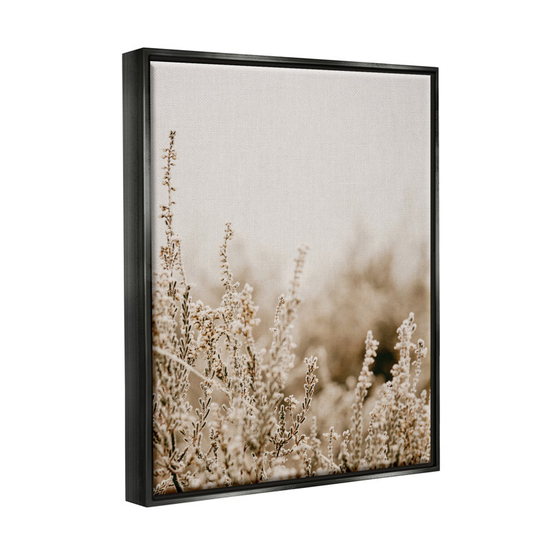 Tranquil Wildflower Meadow Blooms par Leah Straatsma - photographie sur toile, H 21 po x l 17 po x P 1,7 po