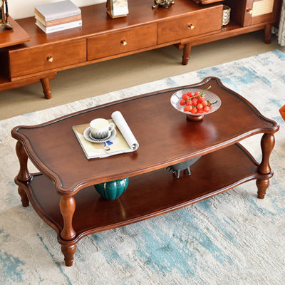 Table basse en bois massif au design médiéval
