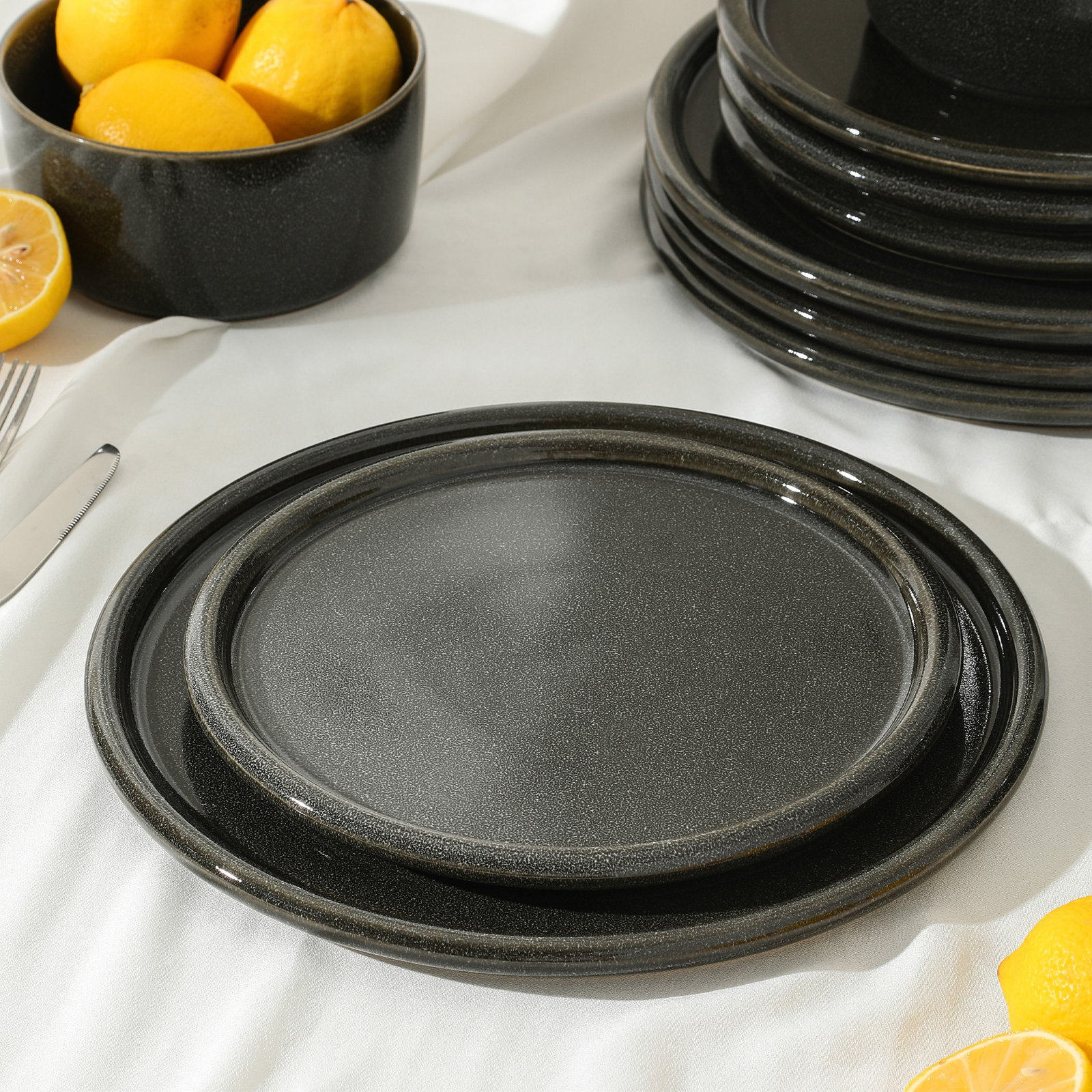 Eden 11" Dinner Plate, Charcoal Grey