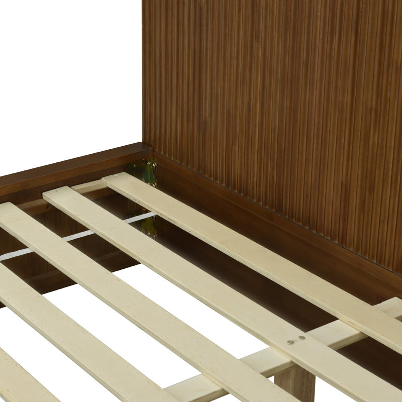 Lit en bois massif cannelé Ellison noyer, Queen, Standard