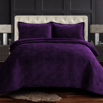 Capri Polyester Quilt Set