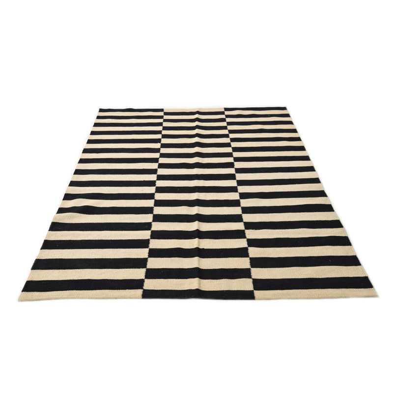 Tapis noir et blanc Noor