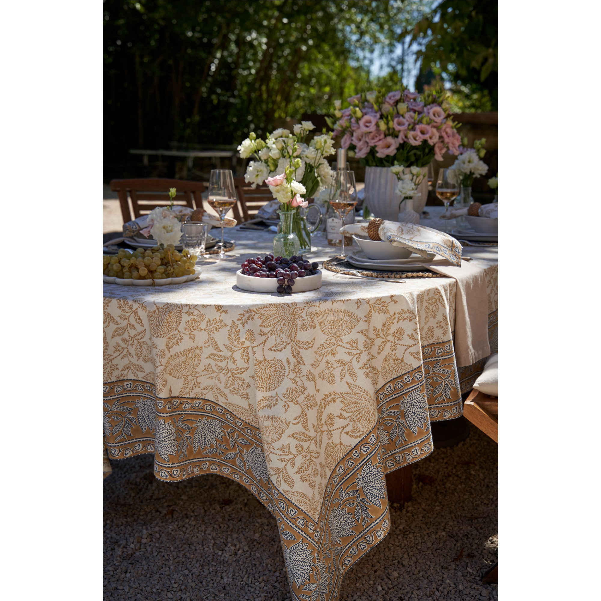 Quinlan Floral Tablecloth, 86" L x 59" W