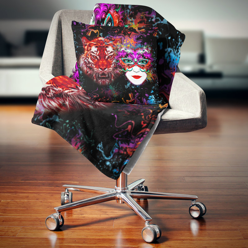 Tigre et femme visages colorés - coussin abstrait imprimé, 16 po x 1 po, Coussin décoratif