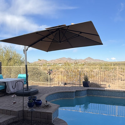 Parasol carré 120 "avec base à roulettes incluse, taupe